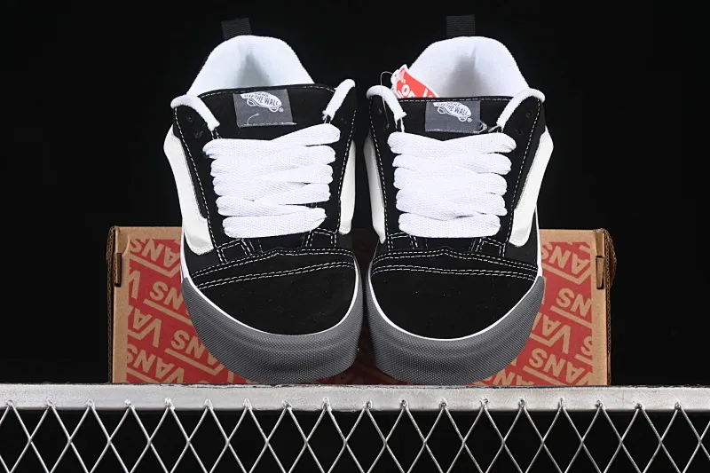 All categories Vans Vans series Vans Low Vans low-top Vans Knu Skool Vans low-top retro casual fat bread shoes VN0009QCCJJ